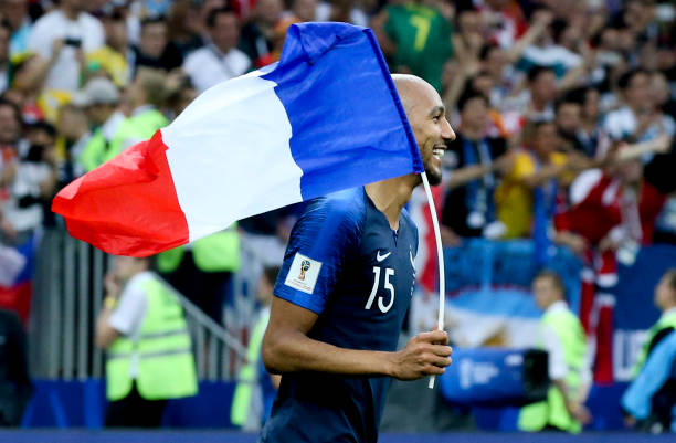 足以支撑下 足以支撑下